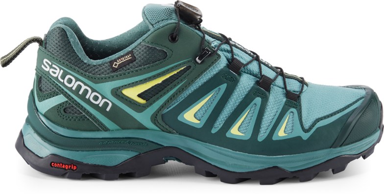 womans hiking shoes